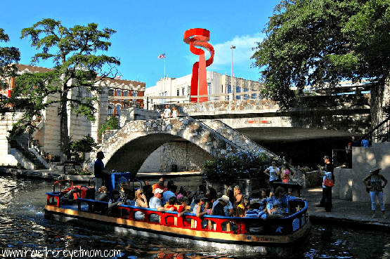 San antonio riverwalk1