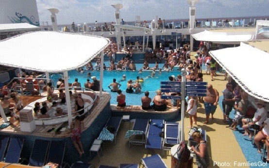 The crowded adult pool on the ncl breakaway