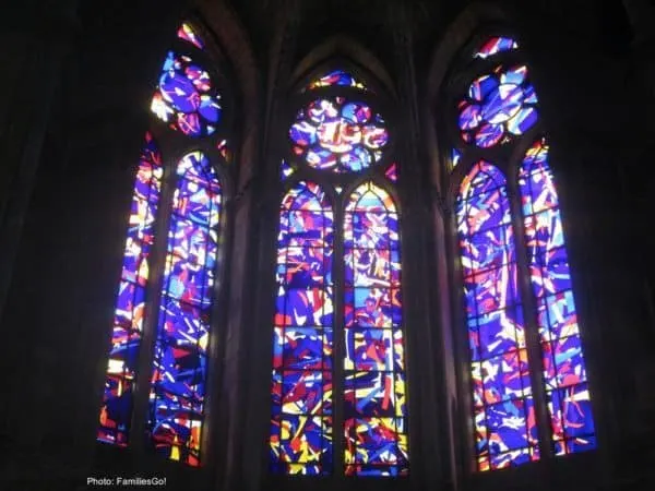 knoebbel windows at notre dame cathedral, reims
