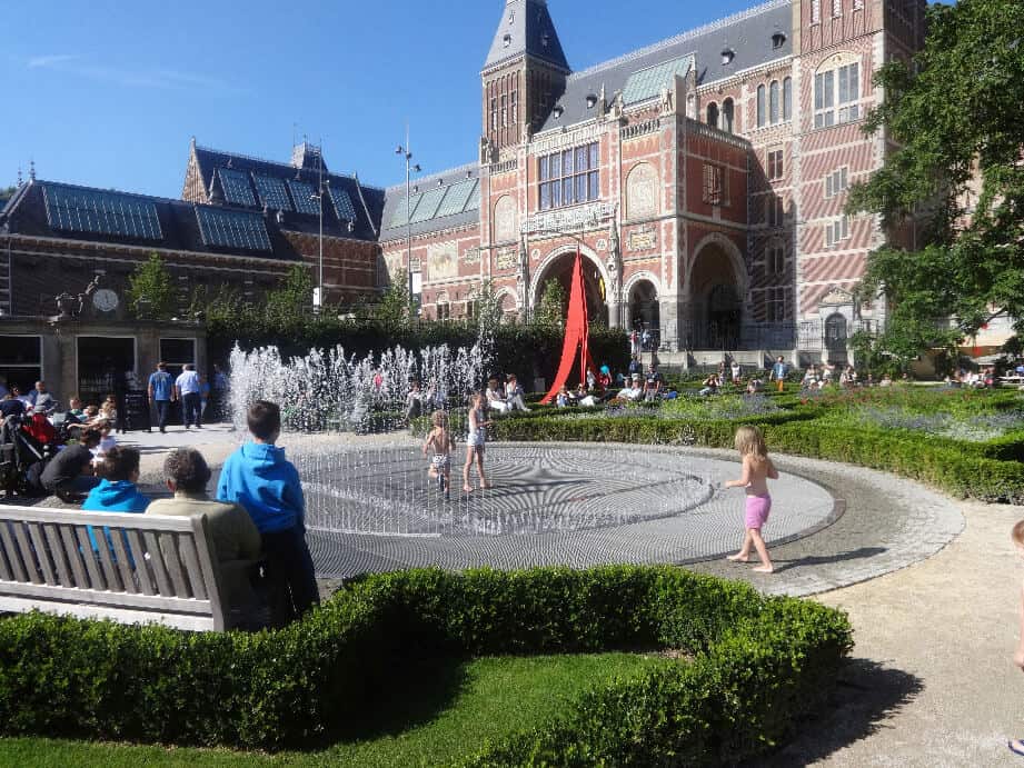 the kid-friendly garden at the rijksmuseum