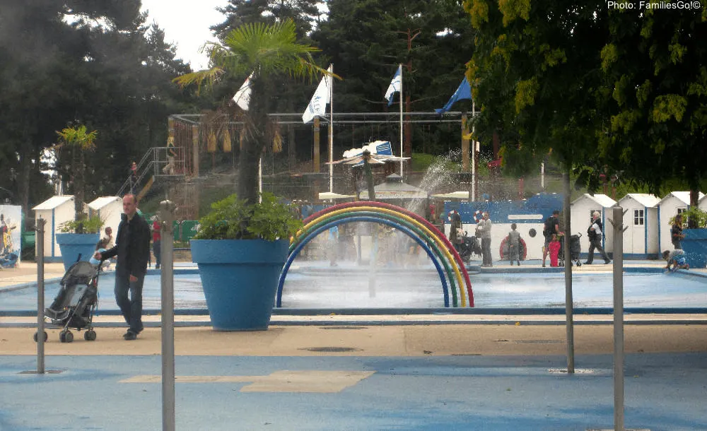 a playground at the jardin acclimitation