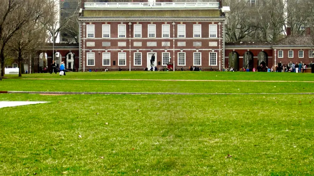 14 Fun, Teen-Approved Things To Do In Philadelphia The grassy mall in front on independence hall is a good spot to let kids run aroud.
