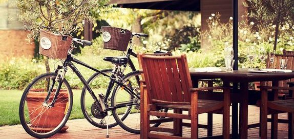 Miliawa has great places to stop, eat, drink and picnic
