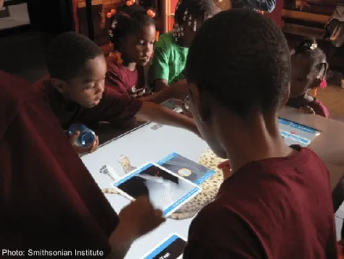 kids interacting at a smithsonian museum