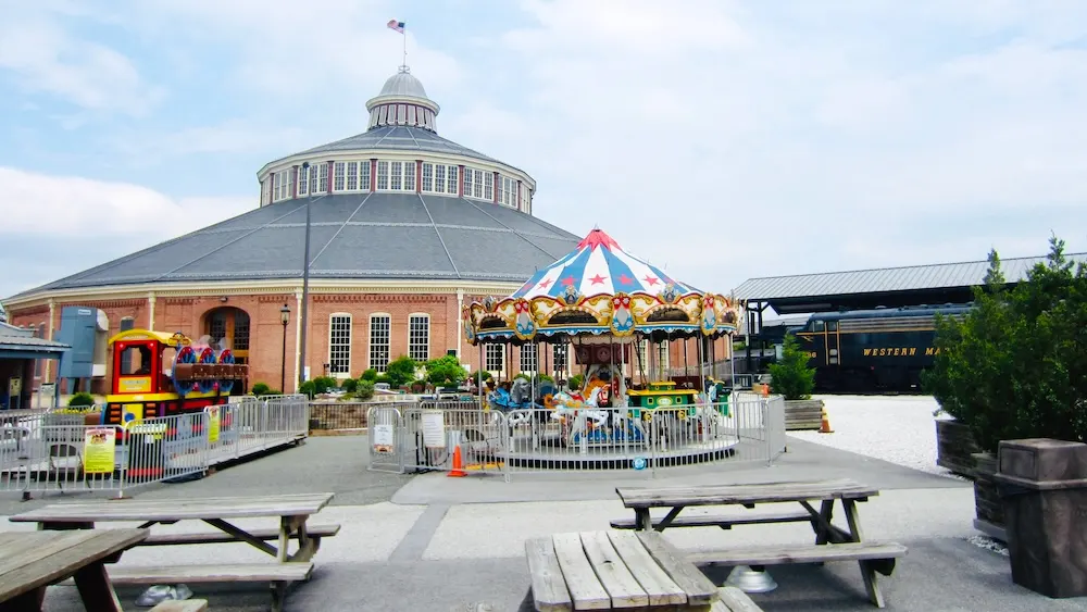 Baltimore: 9+ Top Sights &Amp; Hidden Gems To Explore With Kids The b&o museum in baltimore has lot of things for kids to enjoy, like a carousel and toy trains.