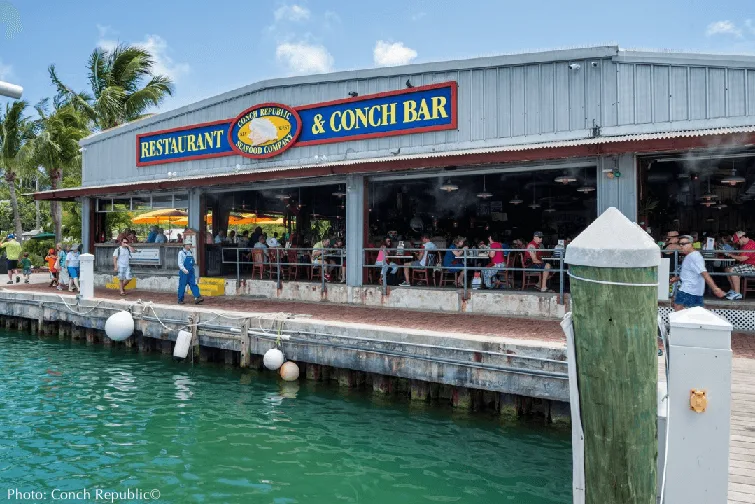 Outdoor dining is the thing to do in the florida keys