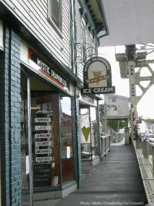 What To See, Eat &Amp; Do With Kids In Mystic Mystic town and its best ice cream