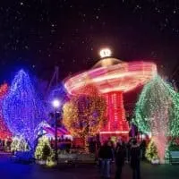 hershey park lights up at Chrismas time.