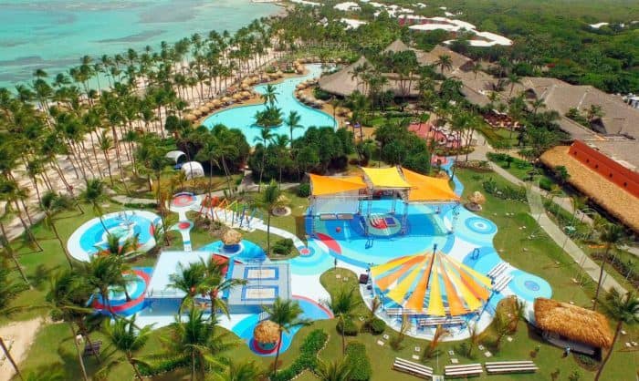 Punta club med resort was designed iwth families in mind, as you can tell from the pool, play area and circus school.