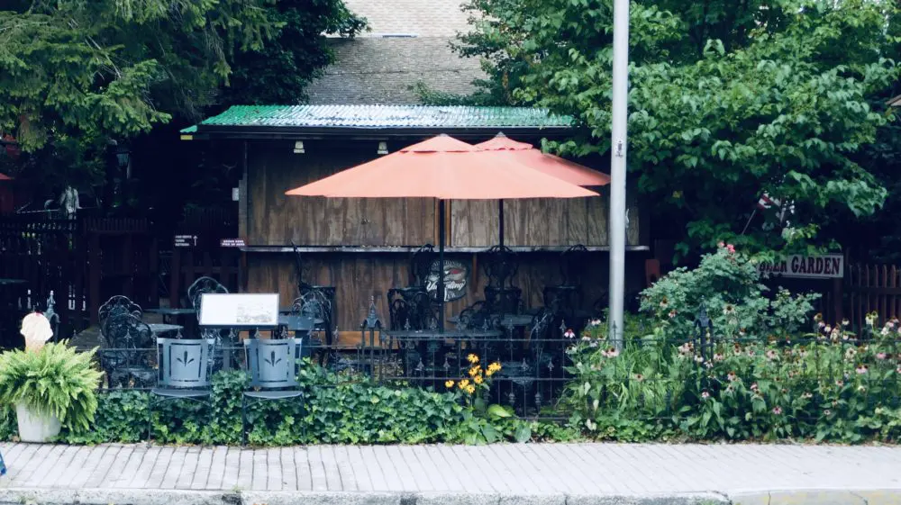 the beer garden at farnsworth house in gettysburg