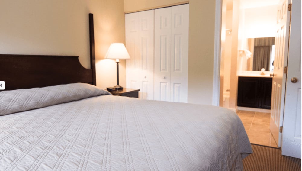 A bedroom at the country inn at jiminy