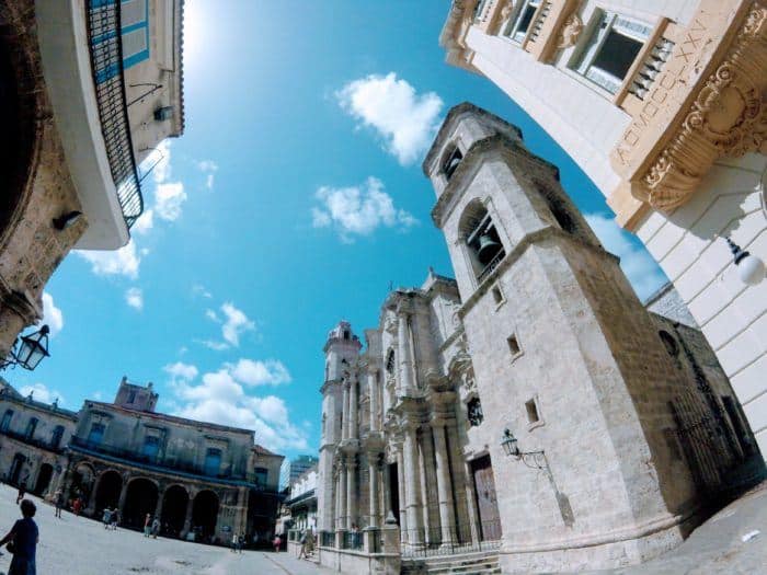 Havana's historic plaza de catedral