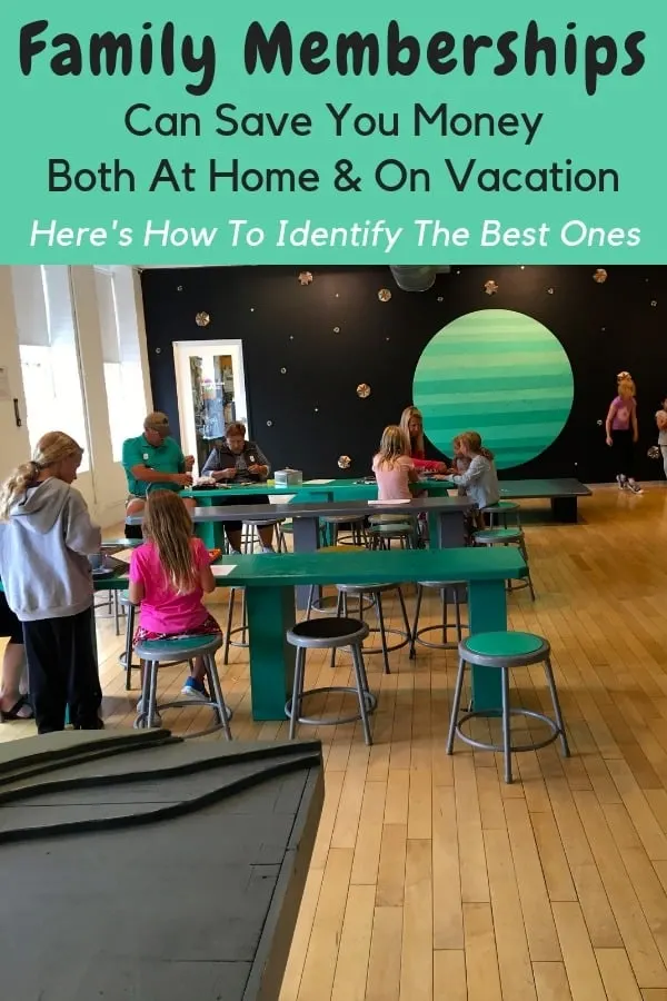 Buying an annual family pass for your local zoo, childrens museum, art museum or aquarium can save you money on weekend activities and vacations, too. Here's how to size up your local offers. #museum #zoo #family #membership #savingmoney
