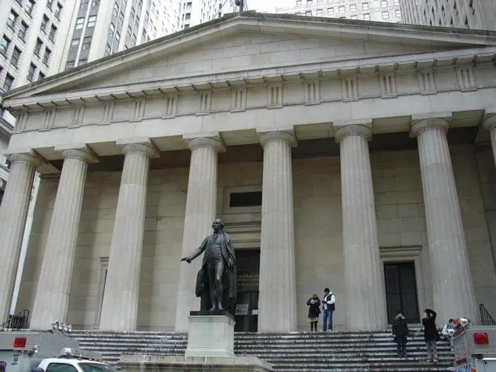 10 Unique Nyc Museums Families Love Federal hall from broad street