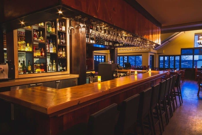 The cozy bar at 21 steps