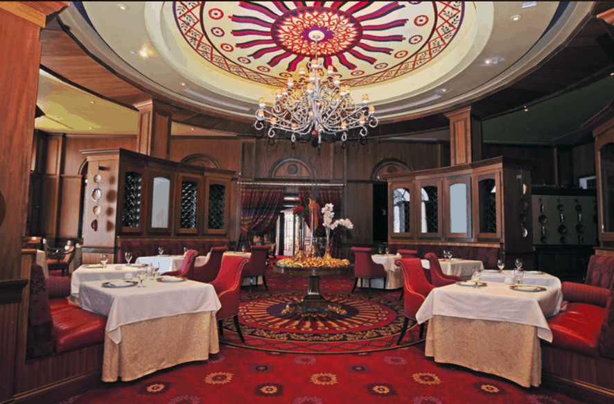 Lautrec restaurant at nemacolin is a beautiful room for a romantic dinner.