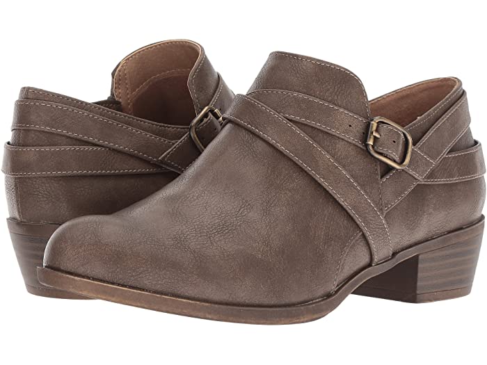 Lifestride's adley shoetie has great colors, a stylish cut and details, making them an easy to wear throughout the fall.