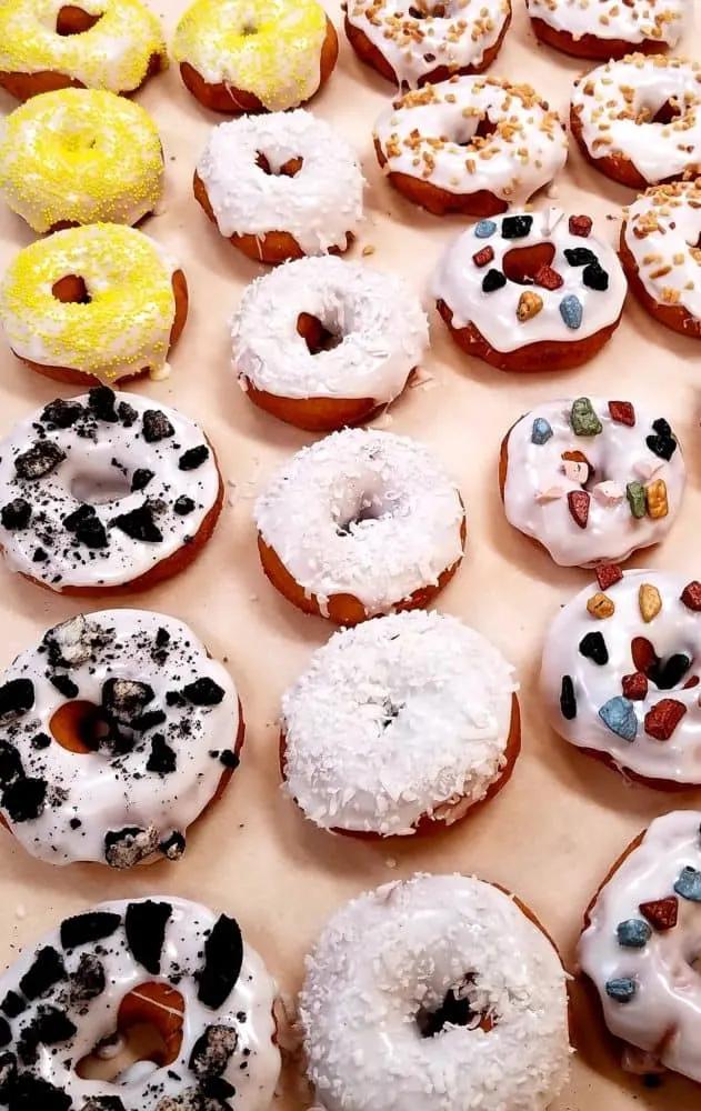 7 kinds of glazed doughnuts from sasquatch bakery, a good spot for a quick breakfast in port angeles.