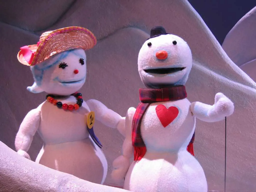 the lovesick snowman and the object of his desire at the puppetry arts center in atlanta