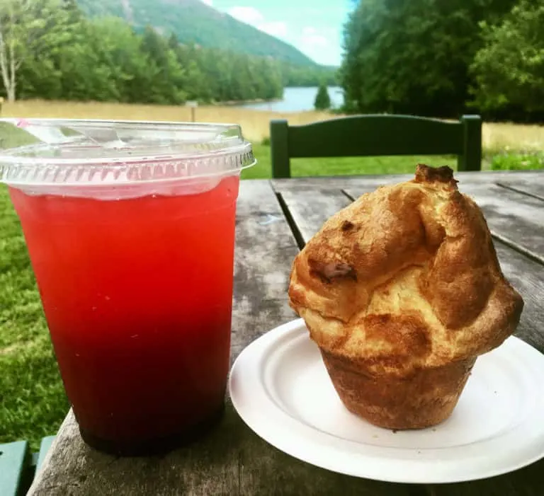 a popover and blueberry lemonade at jordan pond house