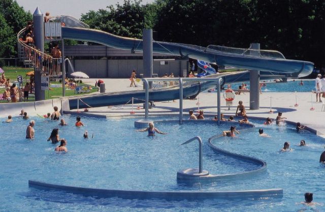 Munich as sprawling and inexpensive outdoor public pools often have features like whirlpools and slides