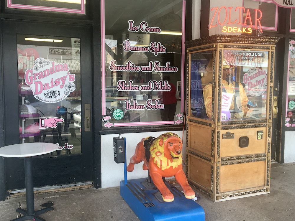 grandma's old fashioned ice cream and candy shop in boulder city. kids, teens and parents will find something sweet to eat here.