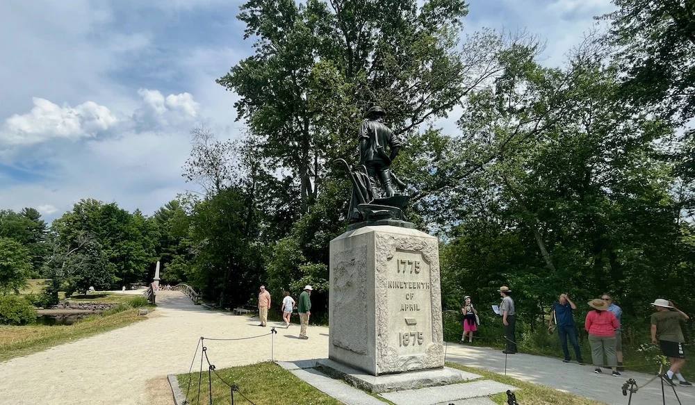 minut man monument bridge