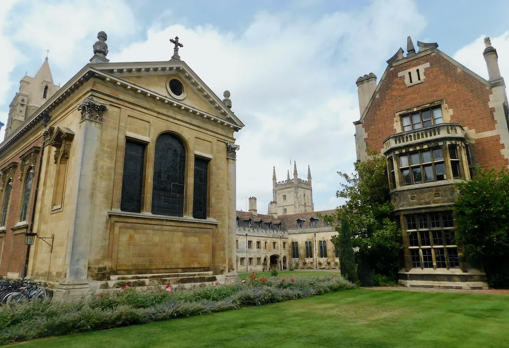 pembroke college is one of the older campuses at cambridge and is right in the city center.