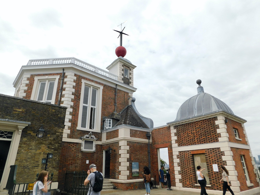 the royal observatory in greenwich has a unique octagaon-shaped room that was used for early astronomy studies.