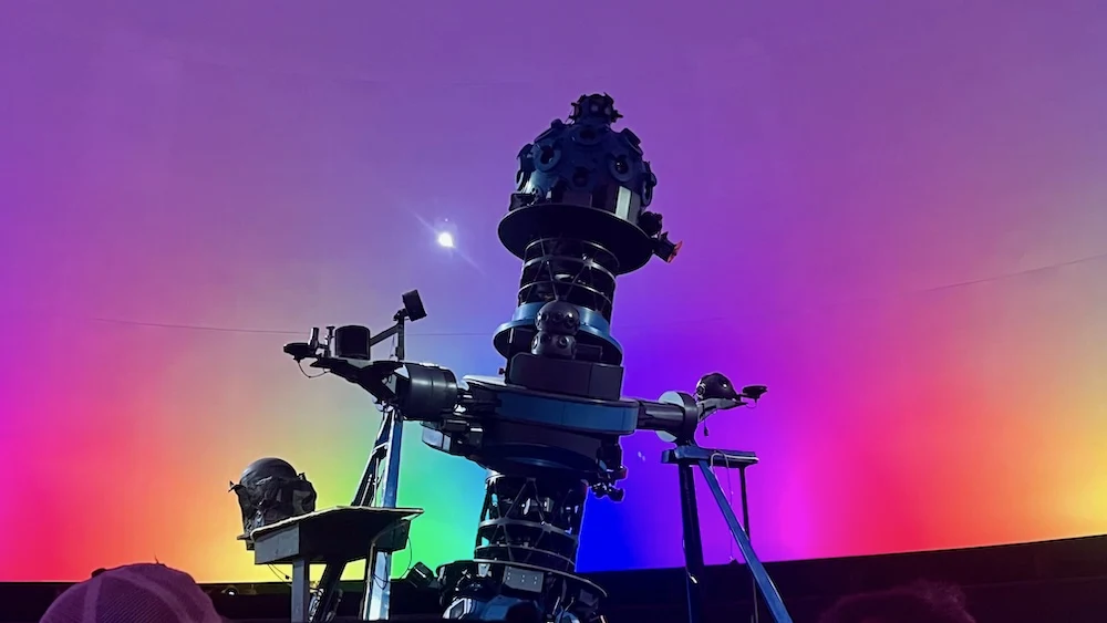 the camera that generates the star and laser shows at the strasenburgh planetarium in rochester, ny
