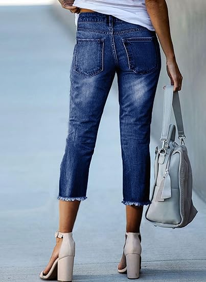 Frayed cropped jeans